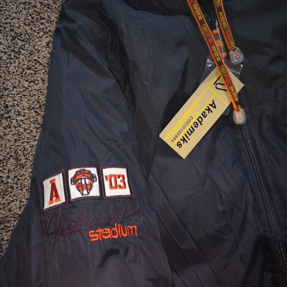 Akademiks Jacket - Picture 3 of 3